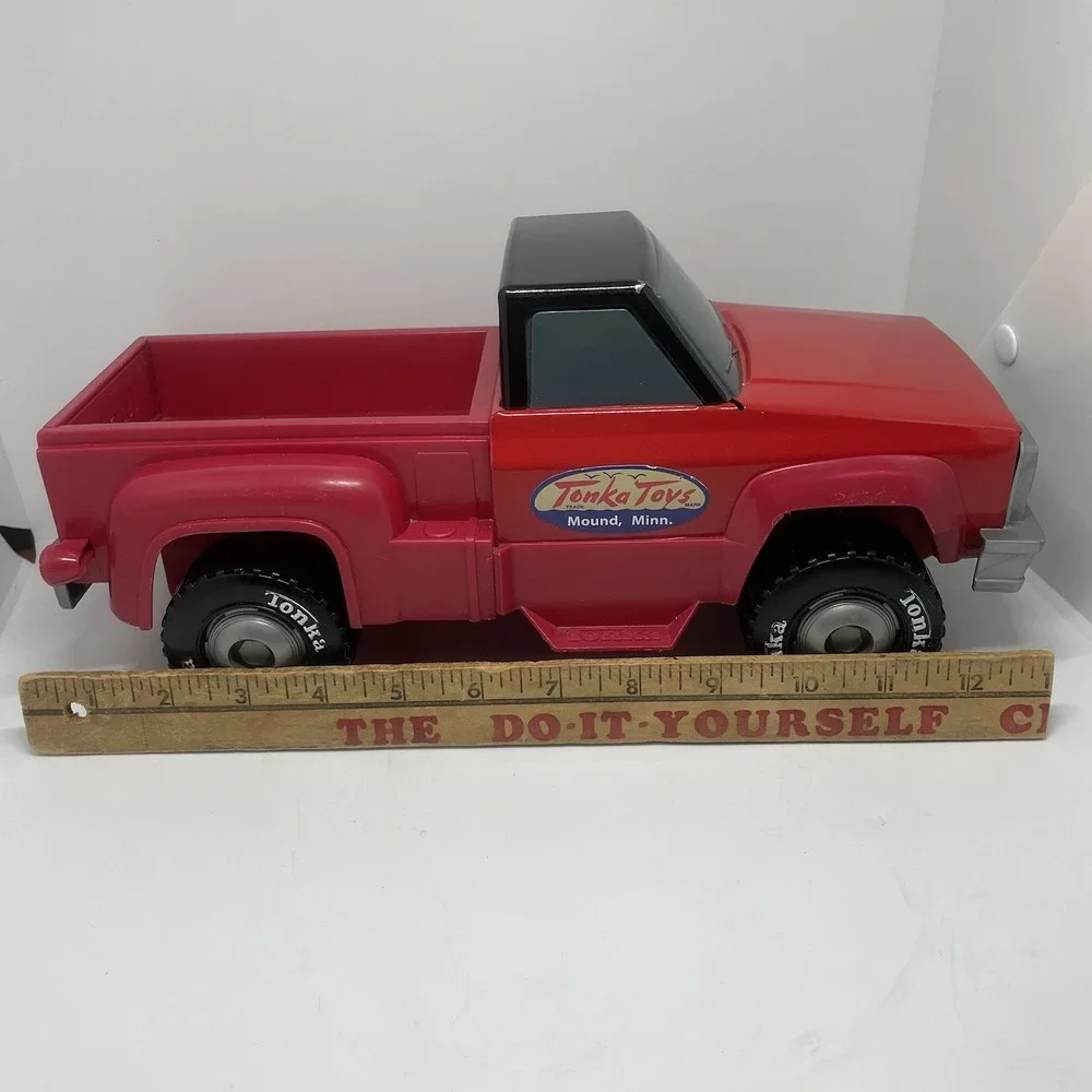 Tonka Toys Mound Minn Hasbro 2012 Red Pick Up‎ Truck Toy